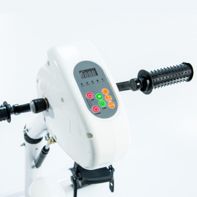 Велотренажер педальный двухмоторный 