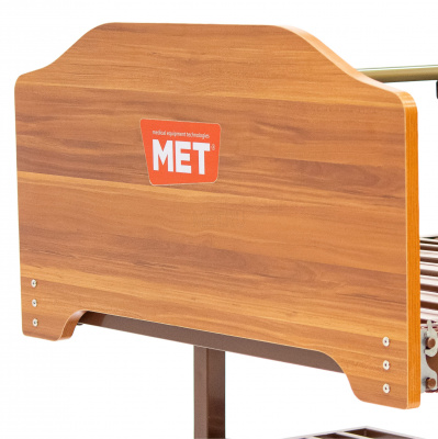 Медицинская кровать MET DELTA-7 WOOD