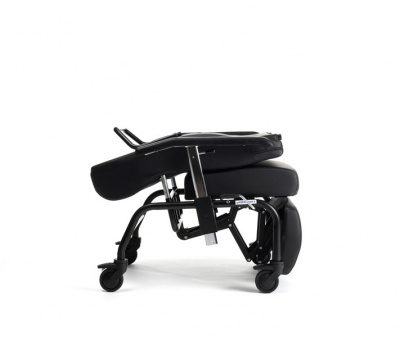 Кресло-стул повышенной комфортности Alesia (компл. Normandie на колесах)